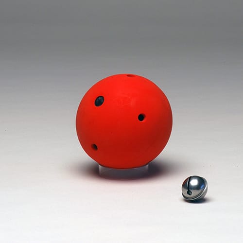WVBALL WURFBALL MIT GLOCKEN UND SCHALLLÖCHERN ROT