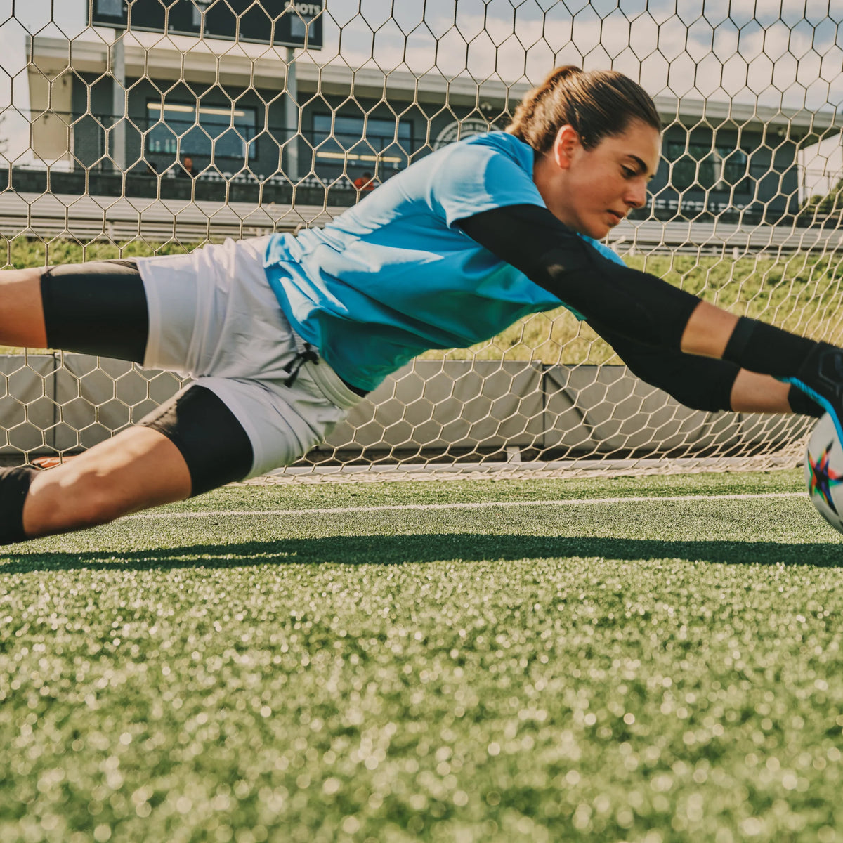 STORELLI WOMEN'S BODYSHIELD GK SLIDERS (PADDED)